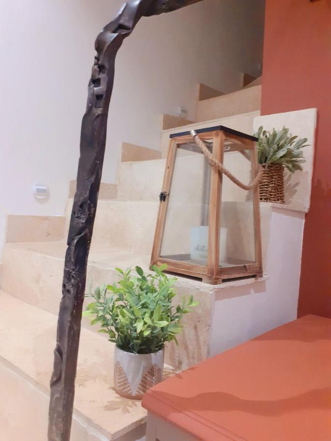 Maison De Village Avec Cour Aux Portes D'Avignon Entraigues-sur-la-Sorgue Εξωτερικό φωτογραφία
